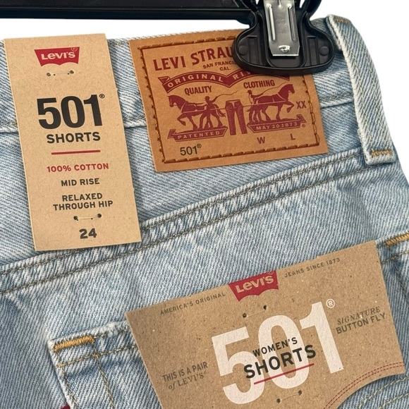Levi's 501 Original Fit High Rise Women's Shorts in a light wash, Size 24. - Picture 3 of 6